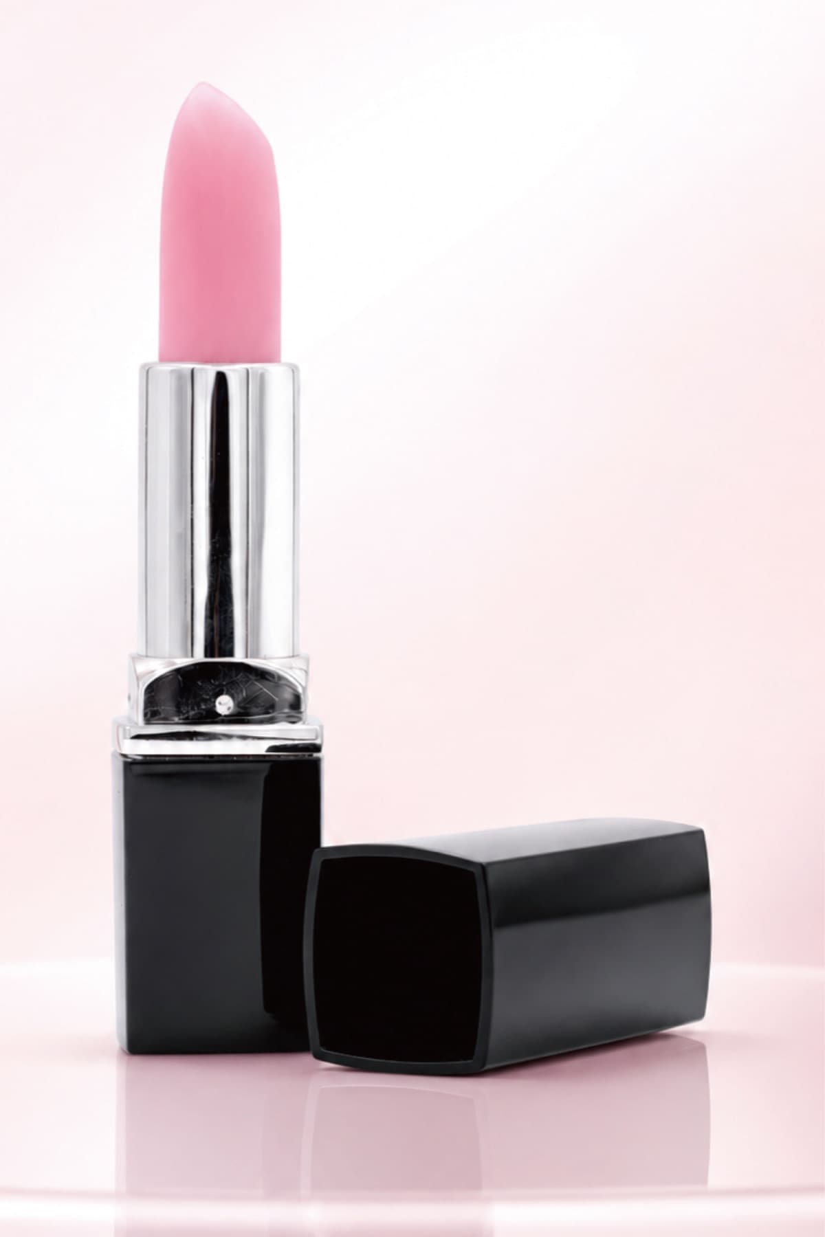 Soft Pink Lipstick - 美妆口红